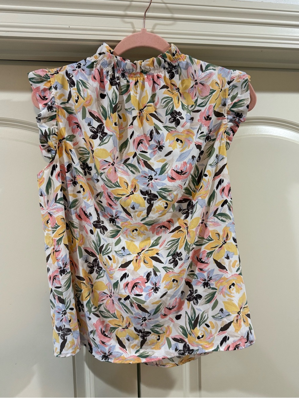 Sleeveless Floral Ruffle Neck Blouse small